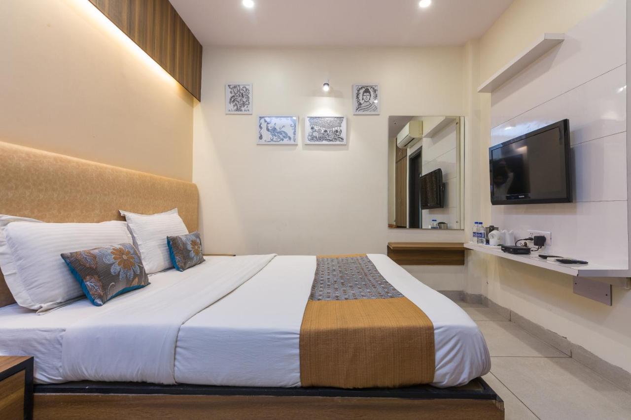 Rupam Hotel Delhi  Exterior foto