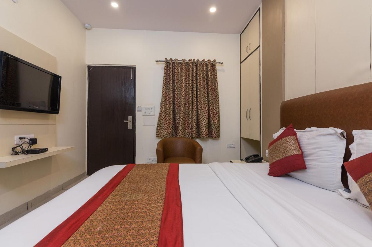 Rupam Hotel Delhi  Exterior foto